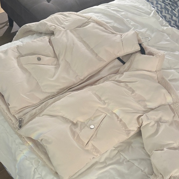 Venini Women's Soft Beige Puffer Jacket - Picture 3 of 5